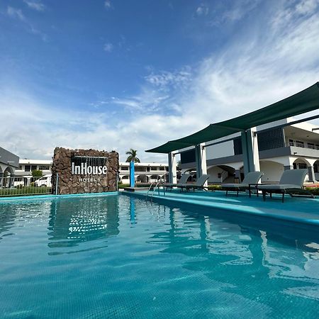 Hotel Inhouse Obregon Ciudad Obregón Esterno foto