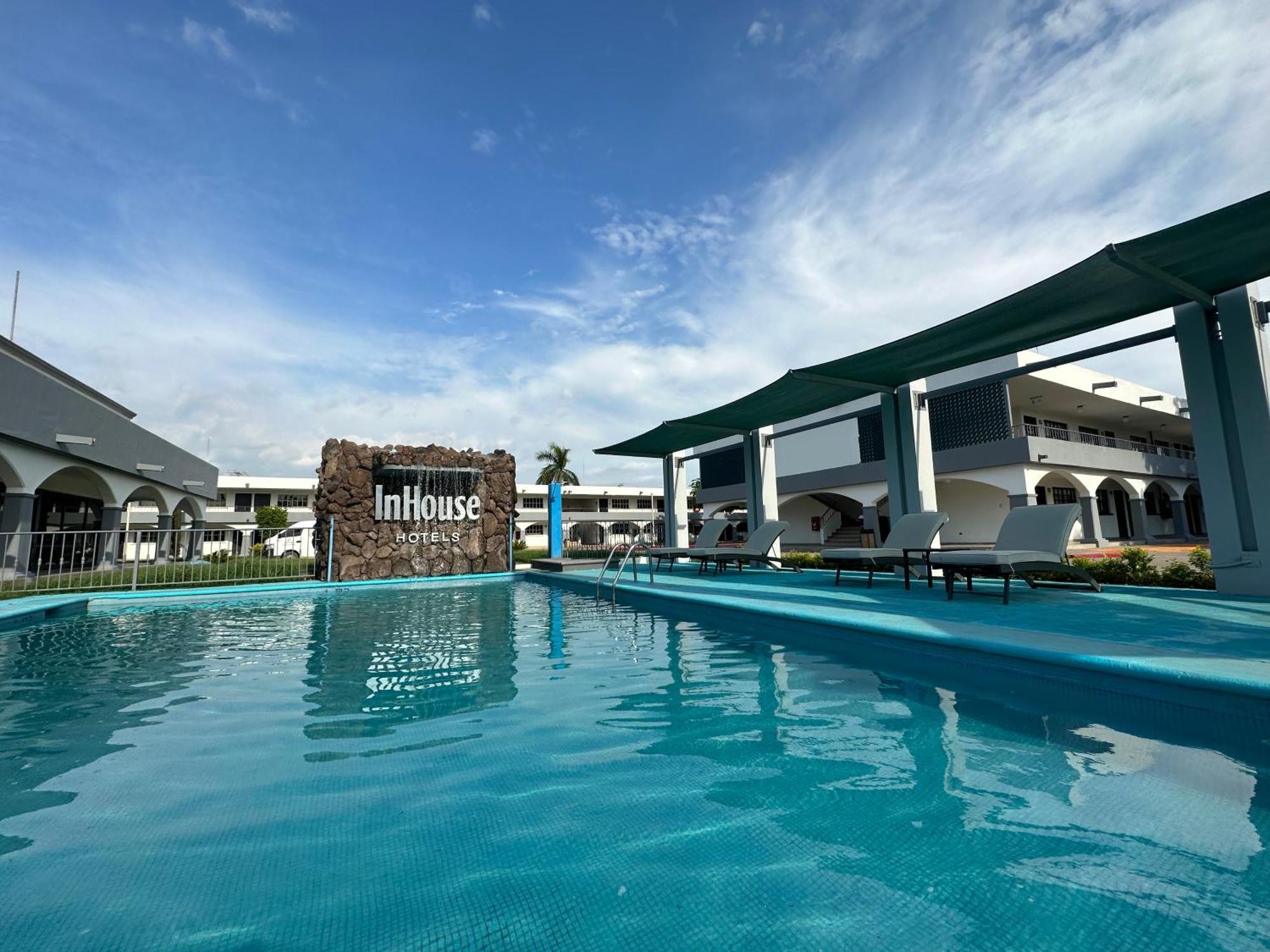 Hotel Inhouse Obregon Ciudad Obregón Esterno foto