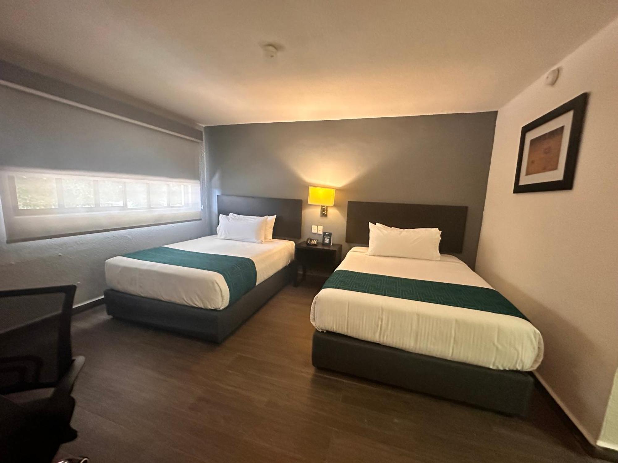 Hotel Inhouse Obregon Ciudad Obregón Esterno foto