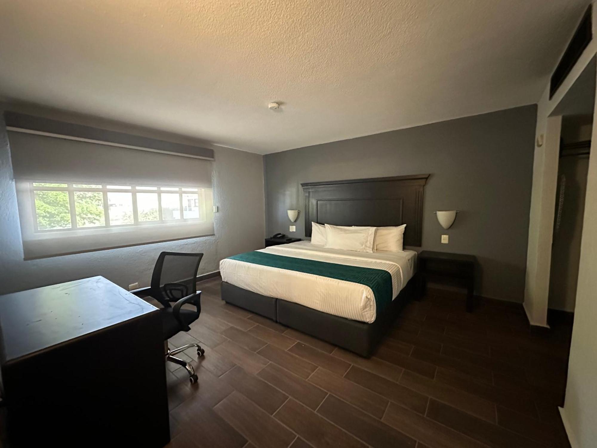 Hotel Inhouse Obregon Ciudad Obregón Esterno foto