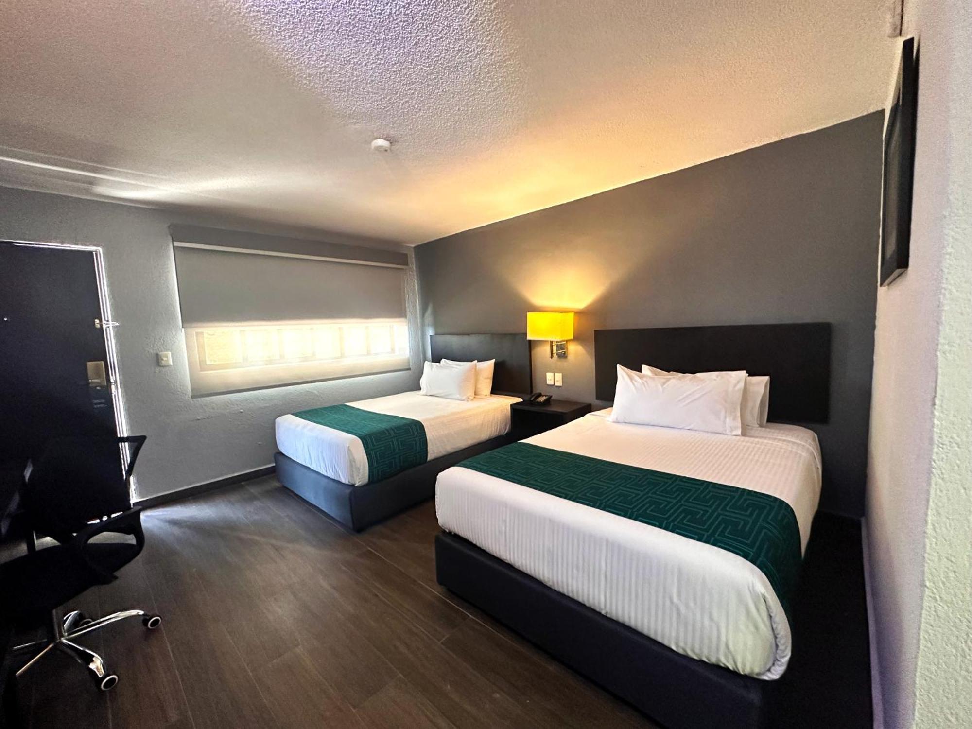 Hotel Inhouse Obregon Ciudad Obregón Esterno foto