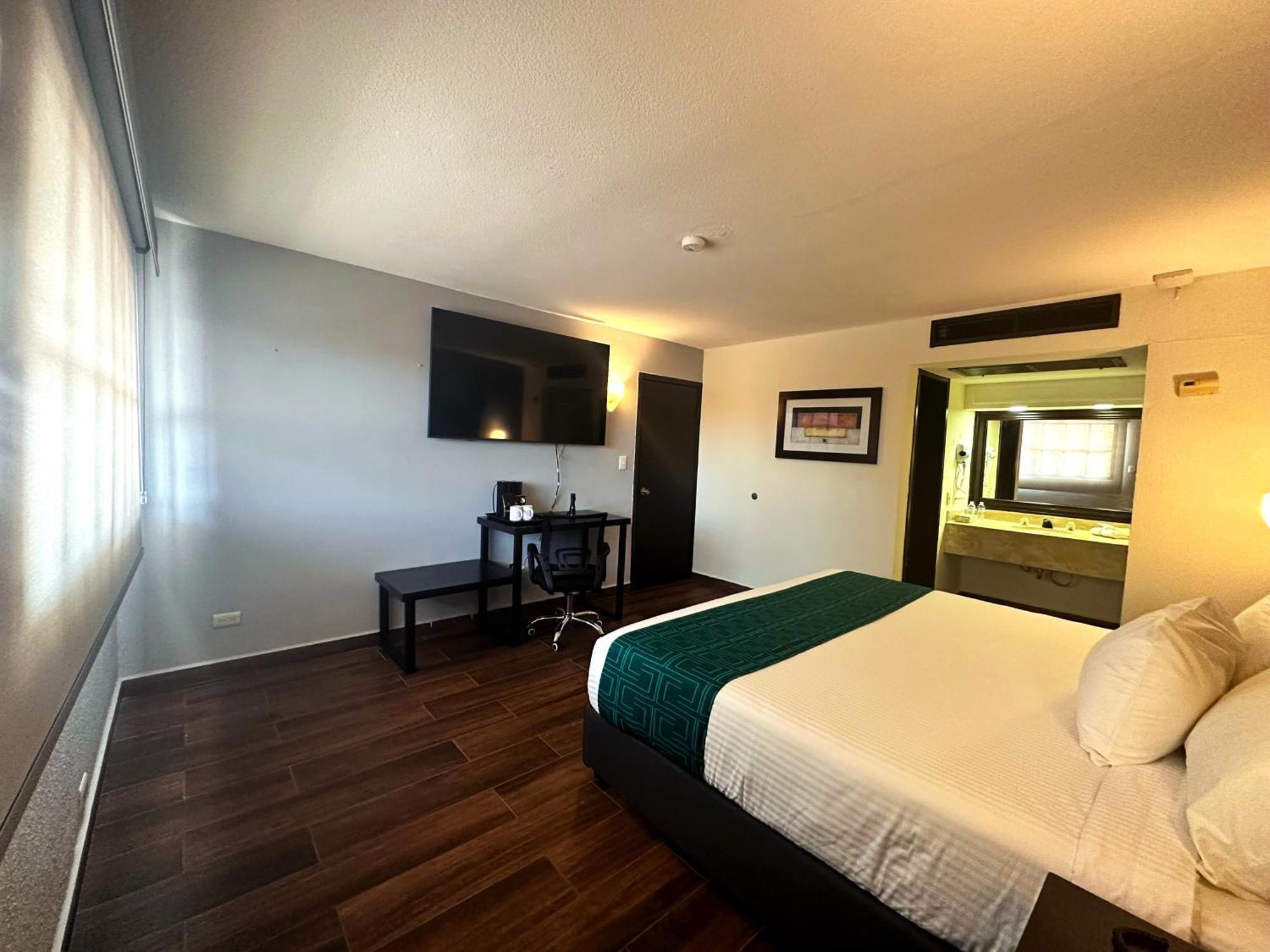 Hotel Inhouse Obregon Ciudad Obregón Esterno foto