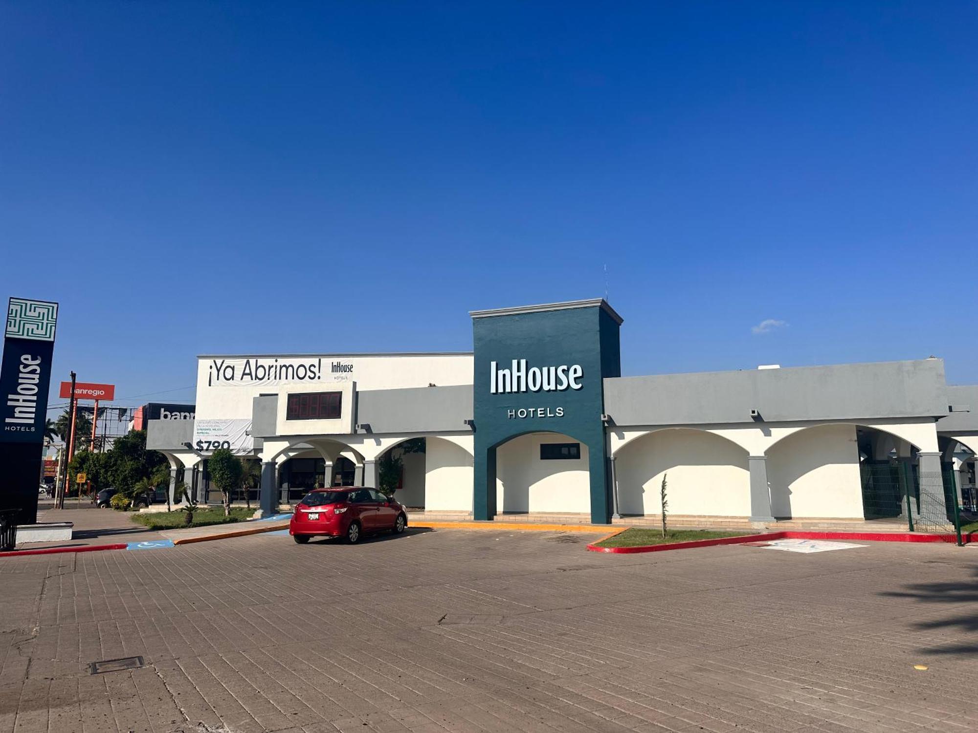 Hotel Inhouse Obregon Ciudad Obregón Esterno foto