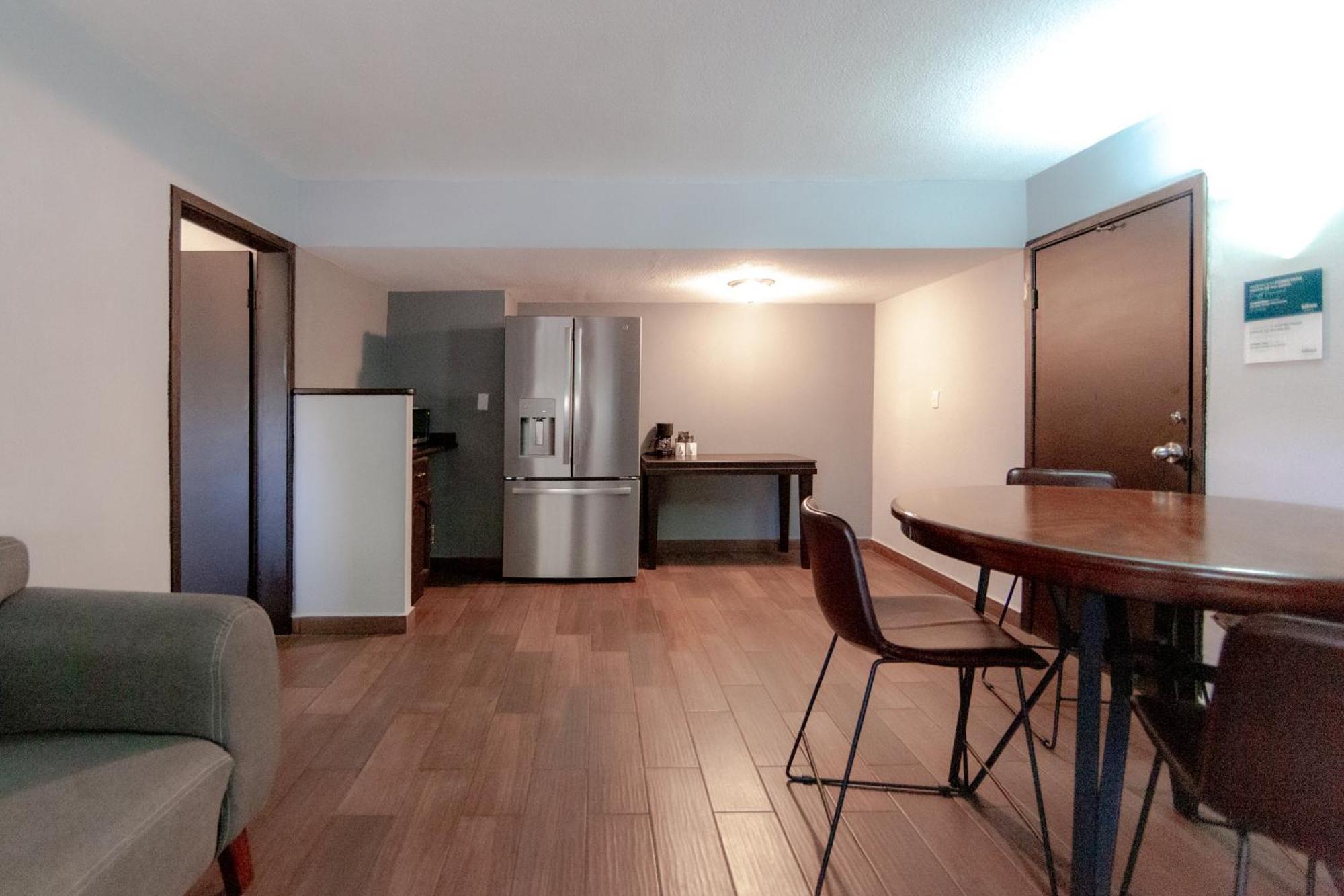 Hotel Inhouse Obregon Ciudad Obregón Esterno foto